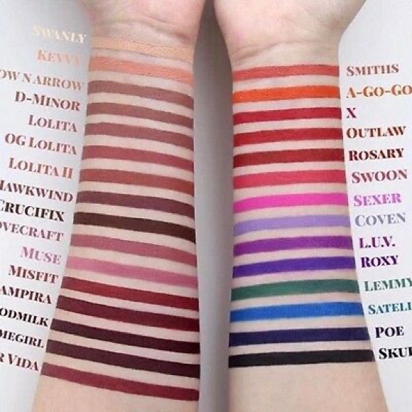 Kat Von D everlasting Lip liner color Roxy and color Coven  0.25g - Picture 8 of 9